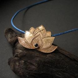 lotos,kwiat lotosu,naszyjnik,biżuteria autorska - Naszyjniki - Biżuteria