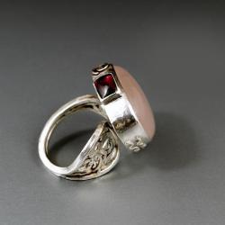 Srebrny pierścionek z kwarcem różowym z granatem - Pierścionki - Biżuteria
