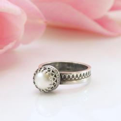 srerbny pierścionek,z perłą,ręcznie robione - Pierścionki - Biżuteria