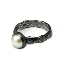 perła,blask,biel,czerń,srebrny,biały,srebro,retro - Pierścionki - Biżuteria