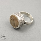 Pierścionki pierścionek z bursztynem,srebrny,młotkowany