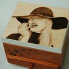 Pudełka pirografia,wypalane na drewnie,kapelusz