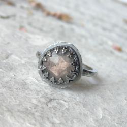 pierścionek z różowym labradorytem - Pierścionki - Biżuteria