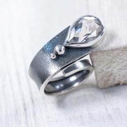 Srebrny,regulowany pierścionek z kryształem - Pierścionki - Biżuteria