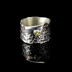 pierścień z peridotem - Pierścionki - Biżuteria