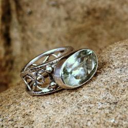 srebrny pierścionek z fasetowanym ametystem - Pierścionki - Biżuteria