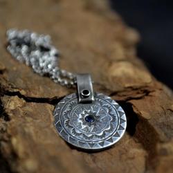srebrny wisior z kamieniem,srebrna mandala - Naszyjniki - Biżuteria