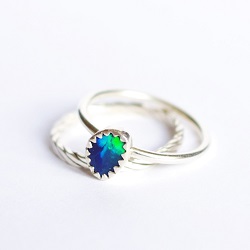 srebrny pierścionek,opal australijski,delikatny - Pierścionki - Biżuteria