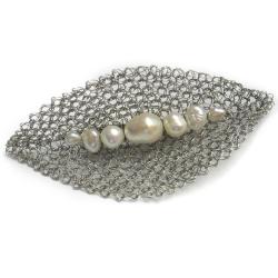 broszka,perły,szydełko,elegancka,pleciona - Broszki - Biżuteria