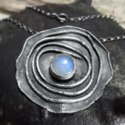 Naszyjnik srebrny surowy z kamieniem księżycowym - Naszyjniki - Biżuteria