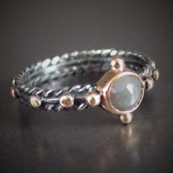 srebrno-złoty pierścionek różaniec z diamentem - Pierścionki - Biżuteria