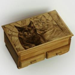 pirografia,wypalanie,koty - Pudełka - Wyposażenie wnętrz