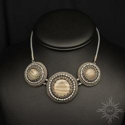 elegancki,srebrny,krzemień pasiasty,koła,efektowny - Naszyjniki - Biżuteria