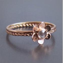 pierścionek z różowego złota z diamentem - Pierścionki - Biżuteria