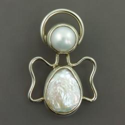 srebrny aniołe z perami - Wisiory - Biżuteria