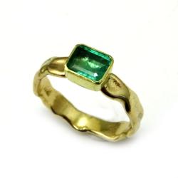 szmaragd,blak,zieleń,złoto,królewski pierścień - Pierścionki - Biżuteria