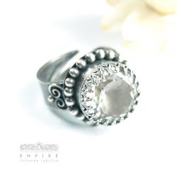 ekskluzywny srebrny pierścień z kryształem górskim - Pierścionki - Biżuteria