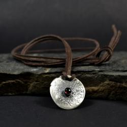 srebrny wisior z granatem,naszyjnik z granatem - Naszyjniki - Biżuteria