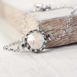 Srebrna bransoletka z kryształem górskim - Bransoletki - Biżuteria
