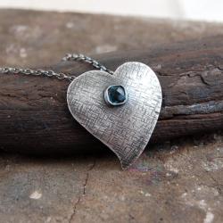 srebrny wisior serce z topazem - Wisiory - Biżuteria
