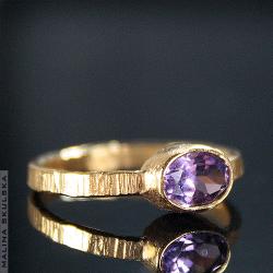 pierścionek,srebrny,złocony,ametyst,ryflowany - Pierścionki - Biżuteria