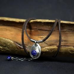 lapis lazuli na rzemieniu - Naszyjniki - Biżuteria