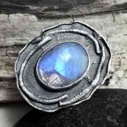 Pierścień z kamieniem księżycowym - Pierścionki - Biżuteria