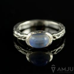 kamień księżycowy,delikatny,handmade,srebrny - Pierścionki - Biżuteria