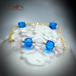 Złota bransoletka z różowymi,niebieskimi Kwarcam - Bransoletki - Biżuteria