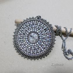 medalion,kryształowy,błyszczący - Wisiory - Biżuteria